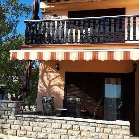 Apartments Santa Barbara Biograd Na Moru Esterno foto