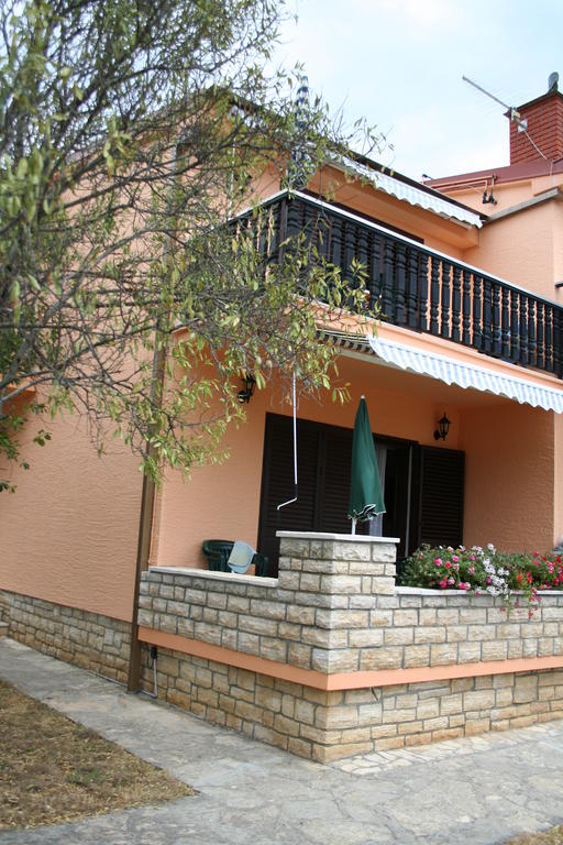 Apartments Santa Barbara Biograd Na Moru Camera foto