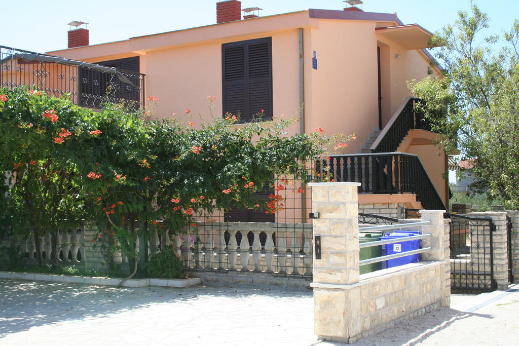 Apartments Santa Barbara Biograd Na Moru Esterno foto