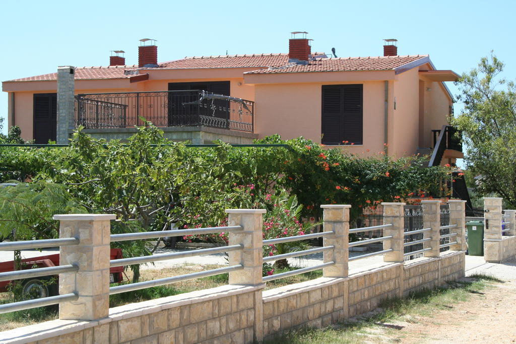 Apartments Santa Barbara Biograd Na Moru Esterno foto