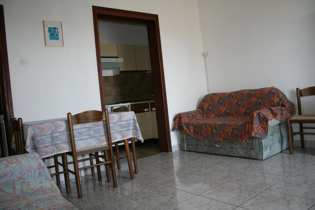 Apartments Santa Barbara Biograd Na Moru Camera foto